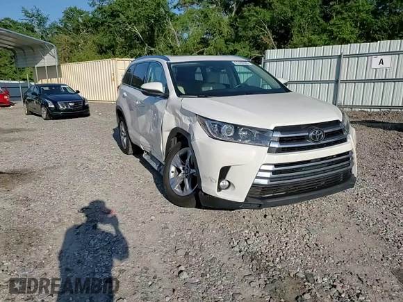 2018 Toyota Highlander Limited with VIN 5TDYZRFH3JS240703, listed as a Copart auction lot 61440485 with 83,363 mi miles and Salvage title. Bid and sale history available at DreamBid. Image 14.