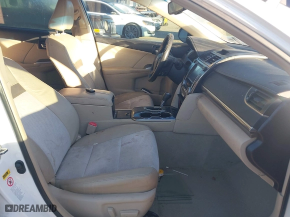 2014 Toyota Camry Hybrid LE with VIN 4T1BD1FK7EU114178, listed as a IAAI auction lot 41833139 with 175,117 mi miles. Bid and sale history available at carsss.com. Image 5.