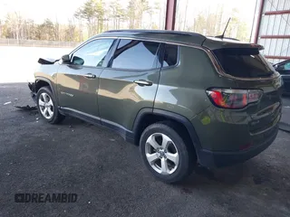 2018 Jeep Compass Altitude with VIN 3C4NJDBB4JT238950, listed as a IAAI auction lot 41815682 with 85,598 mi miles and . Bid and sale history available at DreamBid. Image 3.