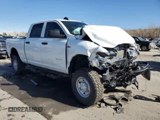 2022 Ram 2500 Tradesman with VIN 3C6UR5CJ9NG282335, listed as a Copart auction lot 46089775 with 58,164 mi miles and Salvage title. Bid and sale history available at DreamBid. Image 4.
