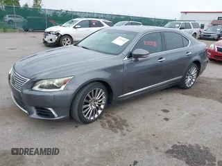 2013 Lexus LS 460 с VIN JTHCL5EF8D5017831, выставлен на аукционе IAAI как лот 42709181 с пробегом 72 271 миль миль и . История ставок и продаж доступна на DreamBid. Изображение 2.
