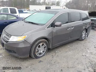 2011 Honda Odyssey EX-L with VIN 5FNRL5H6XBB100535, listed as a IAAI auction lot 41544196 with 261,000 mi miles. Bid and sale history available at carsss.com. Image 17.