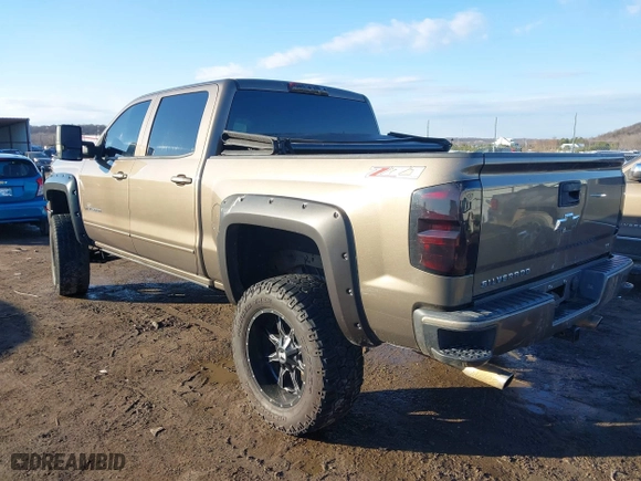 2015 Chevrolet Silverado 1500 LT with VIN 3GCUKREC9FG322269, listed as a IAAI auction lot 41298687 with 147,336 mi miles. Bid and sale history available at carsss.com. Image 3.