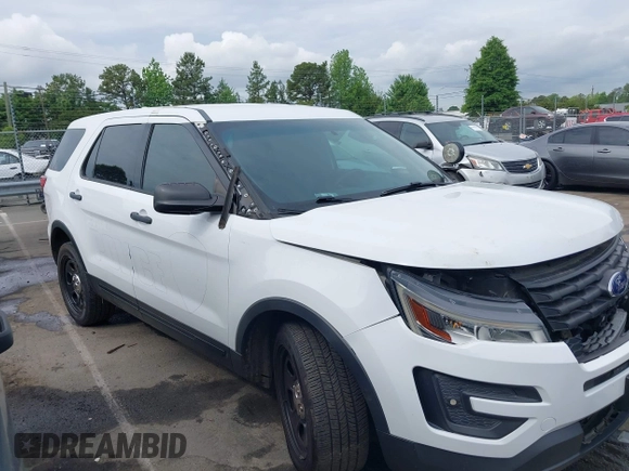 2017 Ford Police Interceptor Utility z VIN 1FM5K8AR2HGA94294, wystawiony jako IAAI lot #42091686 z przebiegiem 155 422 mil mil oraz . Historia ofert i sprzedaży dostępna na DreamBid. Obrazek 13.