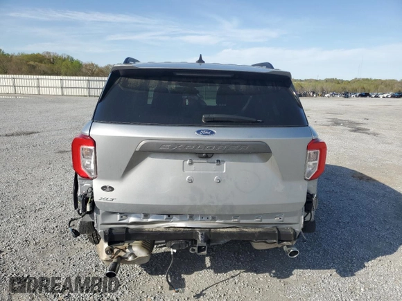 2024 Ford Explorer XLT z VIN 1FMSK7DH4RGA55689, wystawiony jako Copart lot #50500075 z przebiegiem 11 170 mil mil oraz Szkoda całkowita • Salvage title. Historia ofert i sprzedaży dostępna na DreamBid. Obrazek 6.
