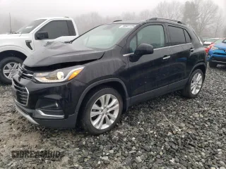 2020 Chevrolet Trax Premier with VIN 3GNCJRSBXLL174279, listed as a Copart auction lot 50941125 with 30,821 mi miles and Salvage title. Bid and sale history available at DreamBid. Image 1.