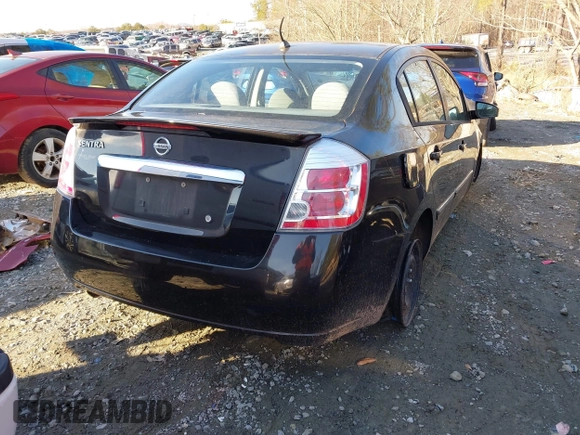 2011 Nissan Sentra 2.0 z VIN 3N1AB6AP0BL656866, wystawiony jako IAAI lot #41432214 z przebiegiem 166 537 mil mil oraz . Historia ofert i sprzedaży dostępna na DreamBid. Obrazek 4.