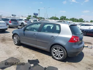 2009 Volkswagen Rabbit S z VIN WVWDA71K39W083764, wystawiony jako IAAI lot #42051848 z przebiegiem 164 403 mil mil oraz . Historia ofert i sprzedaży dostępna na DreamBid. Obrazek 3.