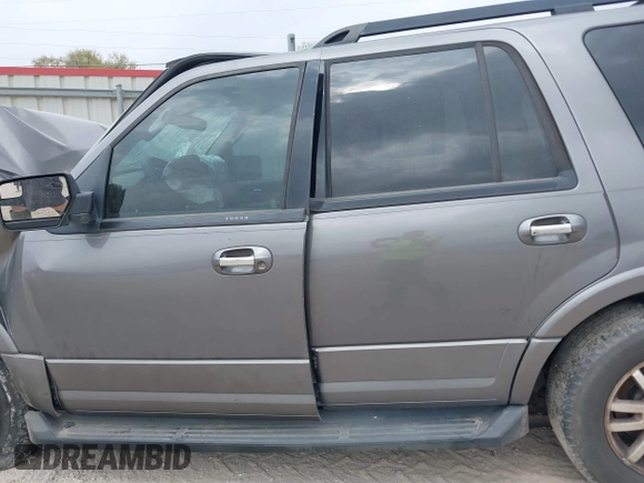 2014 Ford Expedition XLT with VIN 1FMJU1H52EEF06868, listed as a IAAI auction lot 41783337 with Not provided miles and . Bid and sale history available at DreamBid. Image 15.
