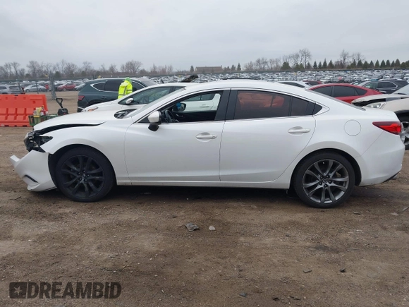 2014 Mazda Mazda6 i Touring with VIN JM1GJ1V6XE1159155, listed as a IAAI auction lot 41885397 with 162,045 mi miles. Bid and sale history available at carsss.com. Image 14.