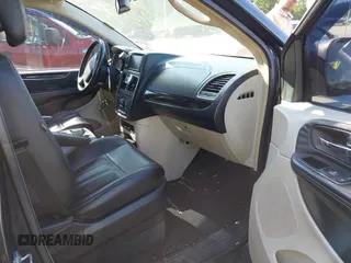 2014 Chrysler Town & Country Touring with VIN 2C4RC1BG2ER124461, listed as a IAAI auction lot 42181413 with 181,360 mi miles and . Bid and sale history available at DreamBid. Image 5.