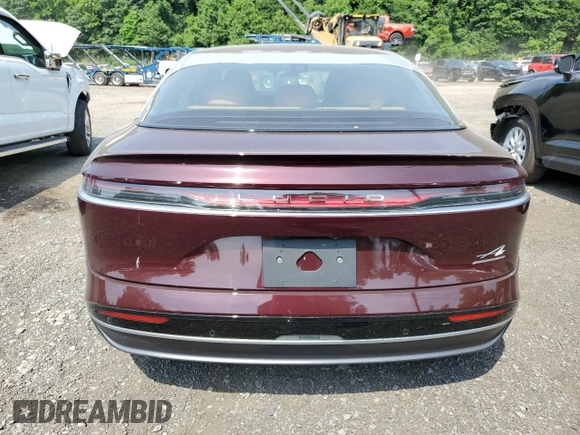 2023 Lucid Air Touring z VIN 50EA1TEA2PA005639, wystawiony jako Copart lot #59862044 z przebiegiem Nie podano mil oraz Szkody całkowita. Historia ofert i sprzedaży dostępna na DreamBid. Obrazek 6.