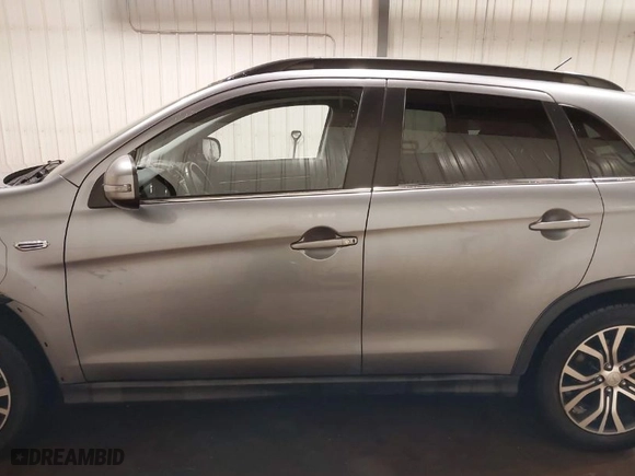 2016 Mitsubishi Outlander Sport 2.4 SEL with VIN JA4AR4AW3GZ029142, listed as a IAAI auction lot 41915886 with 89,330 mi miles. Bid and sale history available at carsss.com. Image 15.