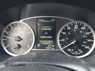 2016 Nissan Sentra SV with VIN 3N1AB7AP9GY298487, listed as a IAAI auction lot 41433382 with 30,087 mi miles and . Bid and sale history available at DreamBid. Image 7.