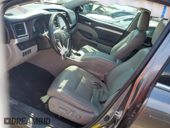 2018 Toyota Highlander SE with VIN 5TDKZRFH1JS545249, listed as a Copart auction lot 55875935 with 107,601 mi miles and Salvage title. Bid and sale history available at DreamBid. Image 7.