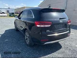 2016 Kia Sorento SX with VIN 5XYPKDA51GG096008, listed as a Copart auction lot 53424685 with 146,715 mi miles and Clean Title. Bid and sale history available at carsss.com. Image 3.
