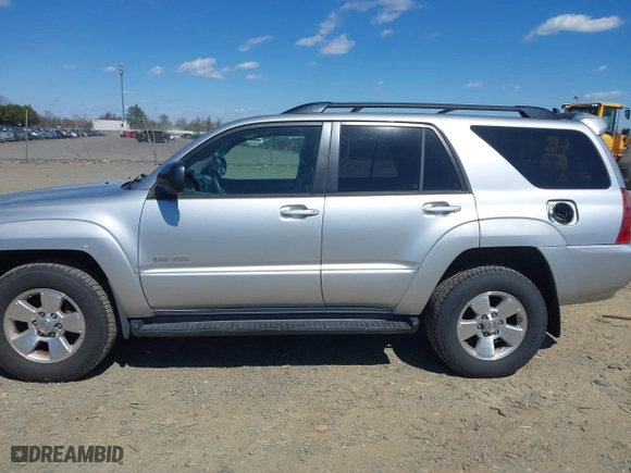 2005 Toyota 4Runner SR5 with VIN JTEBU14R250061123, listed as a IAAI auction lot 41831373 with 118,090 mi miles. Bid and sale history available at carsss.com. Image 14.