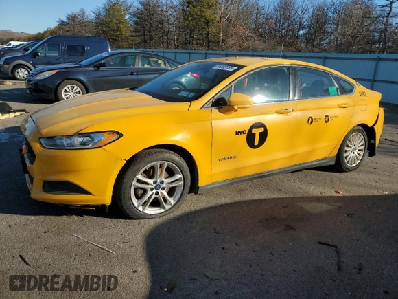 2015 Ford Fusion S Hybrid with VIN 3FA6P0UU5FR166404, listed as a Copart auction lot 45393185 with 347,997 mi miles and Clean Title. Bid and sale history available at carsss.com. Image 1.