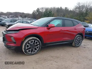2024 Chevrolet Blazer RS z VIN 3GNKBKRS1RS219856, wystawiony jako IAAI lot #41646667 z przebiegiem 11 947 mil mil oraz . Historia ofert i sprzedaży dostępna na DreamBid. Obrazek 15.