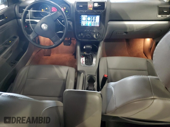 2006 Volkswagen Jetta 2.5L with VIN 3VWSF71K16M790850, listed as a Copart auction lot 85517484 with 117,423 mi miles and Salvage title. Bid and sale history available at DreamBid. Image 8.
