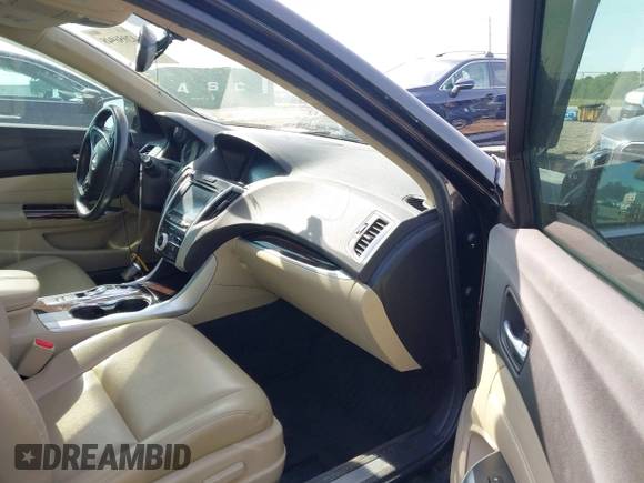 2015 Acura TLX V6 z VIN 19UUB2F32FA019940, wystawiony jako IAAI lot #42056948 z przebiegiem 148 199 mil mil oraz . Historia ofert i sprzedaży dostępna na DreamBid. Obrazek 5.