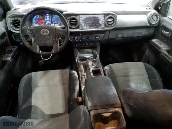 2020 Toyota Tacoma 4WD SR5 with VIN 5TFCZ5AN3LX231240, listed as a Copart auction lot 45538285 with 96,076 mi miles and Salvage Title. Bid and sale history available at carsss.com. Image 8.