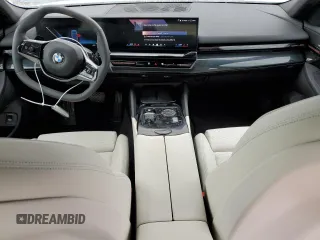 2024 BMW 5 Series 530i with VIN WBA43FJ06RCP78807, listed as a Copart auction lot 76187984 with 2,692 mi miles and Non Repairable. Bid and sale history available at carsss.com. Image 8.