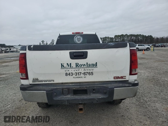2008 GMC Sierra 1500 with VIN 1GTHC24KX8E133350, listed as a Copart auction lot 89265915 with 300,420 mi miles and Salvage Title. Bid and sale history available at DreamBid. Image 6.