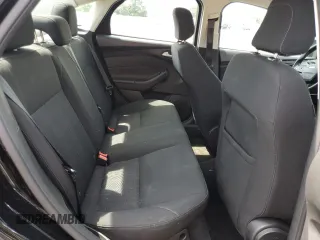 2018 Ford Focus SE z VIN 1FADP3F2XJL276652, wystawiony jako Copart lot #57499965 z przebiegiem 112 388 mil mil oraz Szkoda całkowita • Salvage title. Historia ofert i sprzedaży dostępna na DreamBid. Obrazek 10.