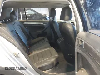 2017 Volkswagen Golf S z VIN 3VWH17AU9HM532332, wystawiony jako IAAI lot #41996360 z przebiegiem 105 854 mil mil oraz . Historia ofert i sprzedaży dostępna na DreamBid. Obrazek 8.