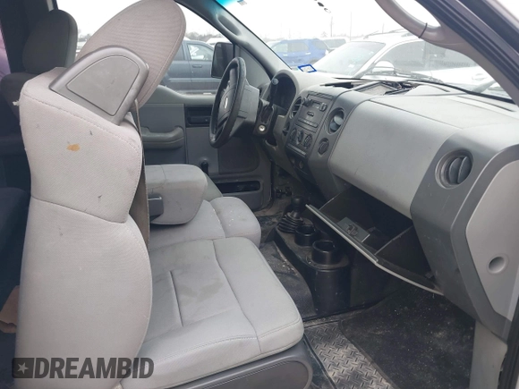 2006 Ford F-150 STX with VIN 1FTRX14W66FA26339, listed as a IAAI auction lot 41589554 with 1 mi miles. Bid and sale history available at carsss.com. Image 5.