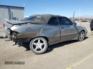 2001 Saab 9-3 SE with VIN YS3DF78K517008840, listed as a Copart auction lot 47104765 with 185,974 mi miles and Salvage Title. Bid and sale history available at carsss.com. Image 3.