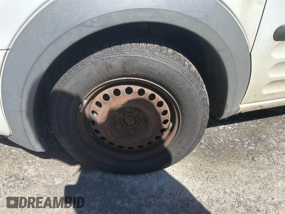 2013 Ford Transit Connect XLT с VIN NM0LS7BN3DT140781, выставлен на аукционе IAAI как лот 42566617 с пробегом 256 854 миль миль и . История ставок и продаж доступна на DreamBid. Изображение 26.