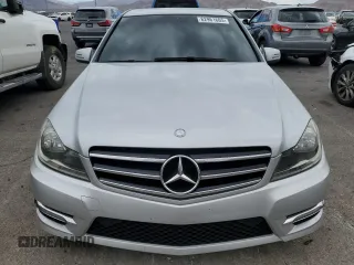 2014 Mercedes-Benz C 250 Sport with VIN WDDGF4HB8EA959924, listed as a Copart auction lot 62961665 with 181,528 mi miles and Clean title. Bid and sale history available at DreamBid. Image 5.