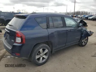2016 Jeep Compass Latitude with VIN 1C4NJCEA9GD792867, listed as a Copart auction lot 43328235 with 0 mi miles and Clean Title. Bid and sale history available at carsss.com. Image 3.