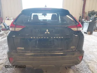 2024 Mitsubishi Eclipse Cross LE z VIN JA4ATVAA2RZ013156, wystawiony jako IAAI lot #41723043 z przebiegiem 21 840 mil mil oraz . Historia ofert i sprzedaży dostępna na DreamBid. Obrazek 16.