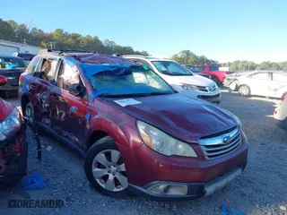 2011 Subaru Outback 2.5i Prem with VIN 4S4BRBBC7B3339384, listed as a IAAI auction lot 40611679 with 154,933 mi miles. Bid and sale history available at carsss.com. Image 1.