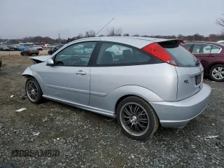 2003 Ford Focus SVT with VIN 3FAHP39533R174346, listed as a Copart auction lot 43012345 with 186,246 mi miles and Salvage Title. Bid and sale history available at DreamBid. Image 2.