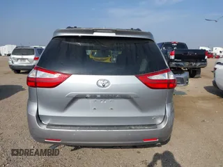 2018 Toyota Sienna XLE Auto Access Seat with VIN 5TDYZ3DC3JS919973, listed as a IAAI auction lot 41788544 with 114,828 mi miles and . Bid and sale history available at DreamBid. Image 17.