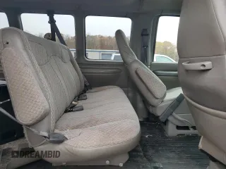 2001 Chevrolet Express with VIN 1GAHG39R011123173, listed as a Copart auction lot 81232074 with 109,829 mi miles and Salvage Title. Bid and sale history available at carsss.com. Image 11.