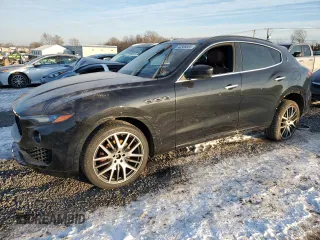 2017 Maserati Levante with VIN ZN661XUS1HX235164, listed as a Copart auction lot 42306855 with 0 mi miles and Salvage Title. Bid and sale history available at carsss.com. Image 1.