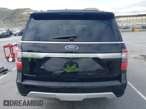 2018 Ford Expedition Max Platinum with VIN 1FMJK1MT8JEA67406, listed as a IAAI auction lot 42077164 with 27,889 mi miles and . Bid and sale history available at DreamBid. Image 17.