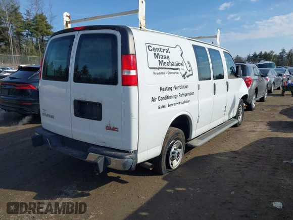 2019 GMC Savana Cargo z VIN 1GTW7AFG5K1210624, wystawiony jako IAAI lot #41786354 z przebiegiem 105 345 mil mil oraz . Historia ofert i sprzedaży dostępna na DreamBid. Obrazek 4.