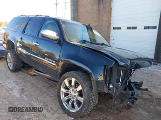 2012 Chevrolet Suburban LTZ with VIN 1GNSKKE75CR141416, listed as a IAAI auction lot 41320494 with 1 mi miles. Bid and sale history available at carsss.com. Image 1.