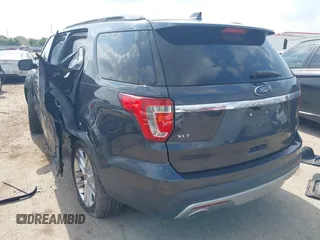 2017 Ford Explorer XLT with VIN 1FM5K7D87HGB52364, listed as a IAAI auction lot 42120368 with 67,825 mi miles and . Bid and sale history available at DreamBid. Image 3.