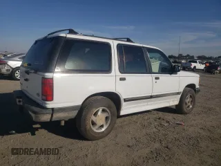1994 Ford Explorer Eddie Bauer z VIN 1FMDU34X3RUE51150, wystawiony jako Copart lot #72376214 z przebiegiem 176 319 mil mil oraz Szkody całkowita. Historia ofert i sprzedaży dostępna na DreamBid. Obrazek 3.