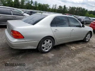 2003 Lexus LS 430 z VIN JTHBN30FX30102599, wystawiony jako Copart lot #58850365 z przebiegiem 245 545 mil mil oraz Czysty tytuł • Clean title. Historia ofert i sprzedaży dostępna na DreamBid. Obrazek 3.