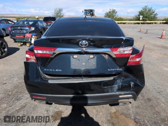 2013 Toyota Avalon XLE z VIN 4T1BK1EB1DU069566, wystawiony jako Copart lot #57236555 z przebiegiem 179 917 mil mil oraz Szkoda całkowita • Salvage title. Historia ofert i sprzedaży dostępna na DreamBid. Obrazek 6.