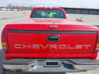 2002 Chevrolet Silverado 1500 with VIN 1GCEC14W52Z226468, listed as a IAAI auction lot 41790682 with 132,447 mi miles. Bid and sale history available at carsss.com. Image 6.