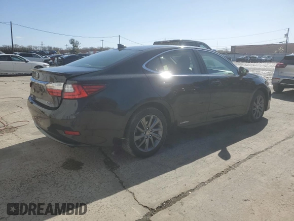 2018 Lexus ES with VIN JTHBW1GG2J2187567, listed as a Copart auction lot 52266205 with 267,970 mi miles and Clean Title. Bid and sale history available at carsss.com. Image 3.